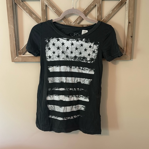 Chaser Flag Graphic Tee - Picture 1 of 4
